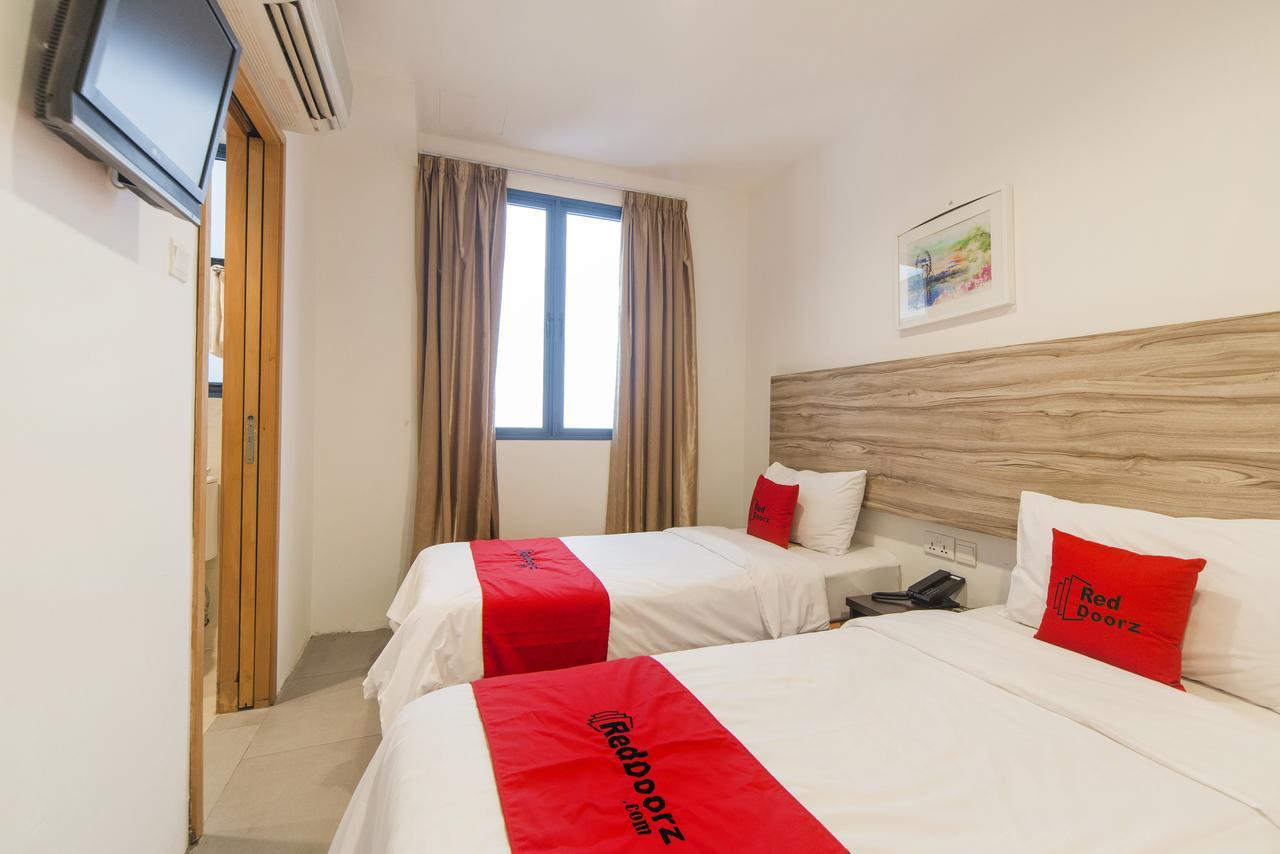 Reddoorz Plus @ Victoria Street Singapore Eksteriør billede
