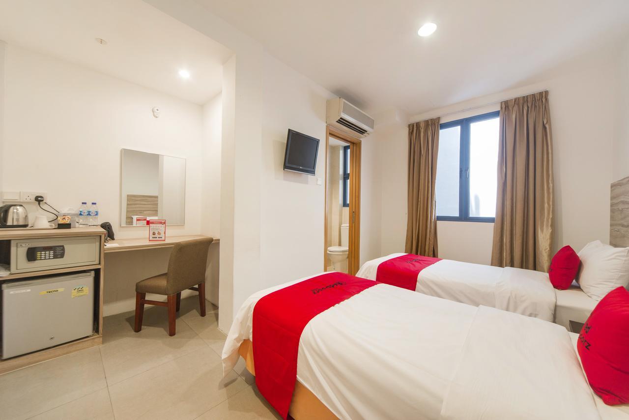 Reddoorz Plus @ Victoria Street Singapore Eksteriør billede
